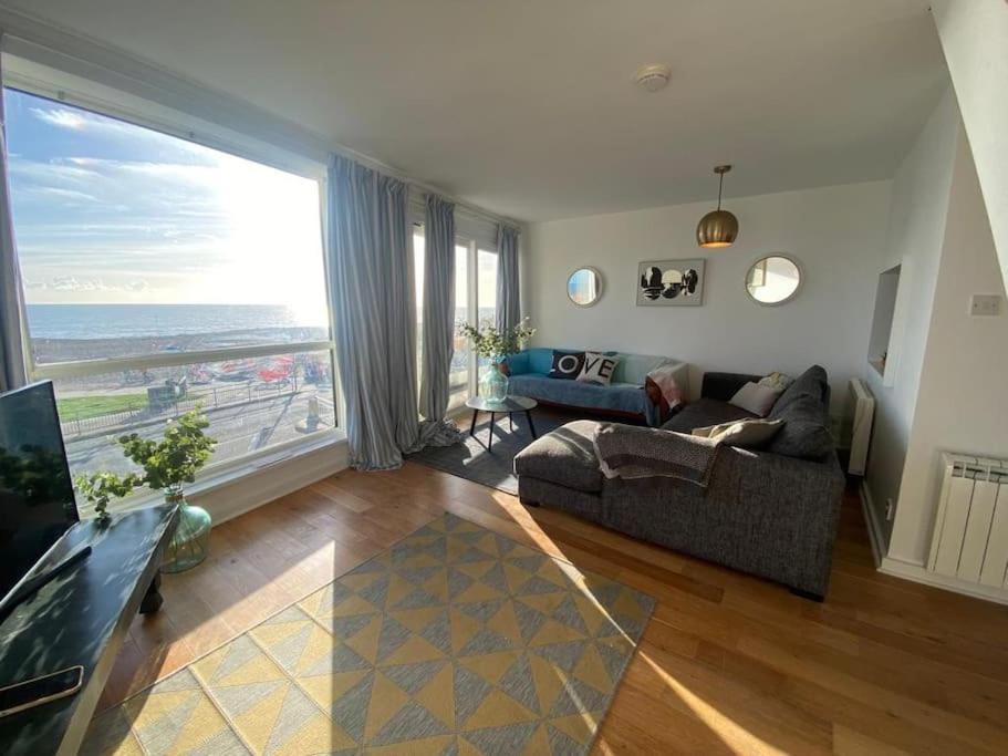 Central Sea View Maisonette Хейстингс Екстериор снимка